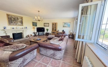 Property slide 19