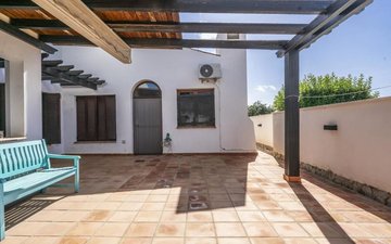 Property slide 17
