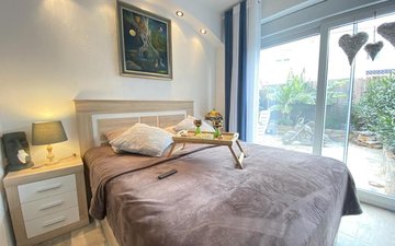 Property slide 25