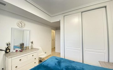 Property slide 32