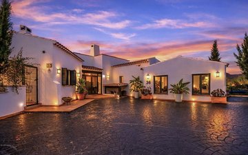 Property slide 15