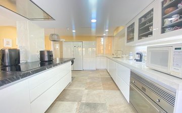 Property slide 32