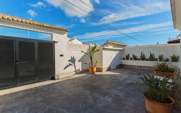Property slide 46