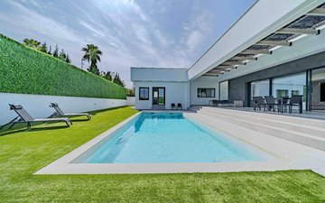 Property slide 48
