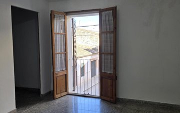 Property slide 19