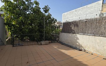 Property slide 21
