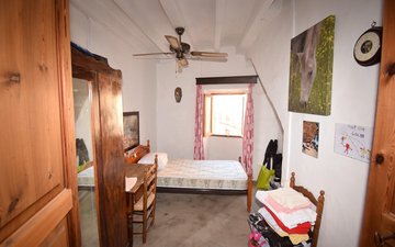 Property slide 19