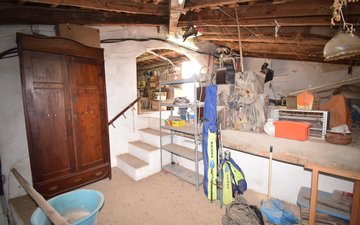 Property slide 25