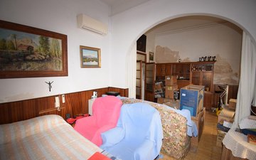 Property slide 6