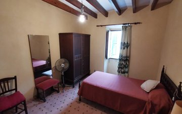 Property slide 25
