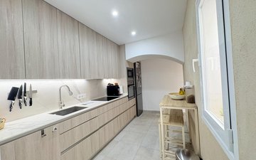Property slide 4