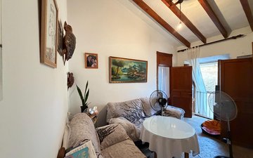 Property slide 21
