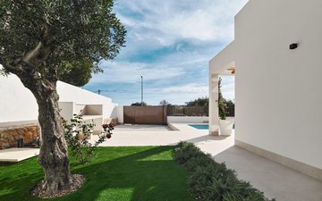 Property slide 25