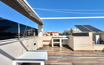 Property slide 44