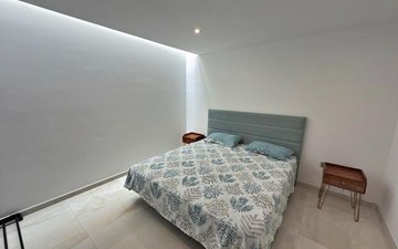 Property slide 40