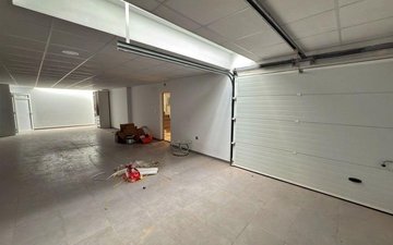 Property slide 44