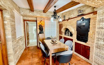 Property slide 19