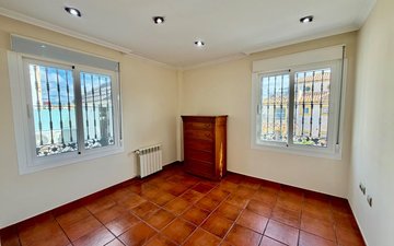 Property slide 32