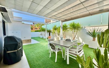 Property slide 32