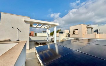 Property slide 44