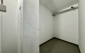 Property slide 48