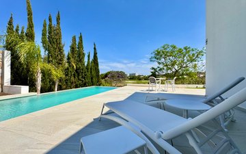 Property slide 25