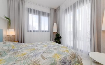 Property slide 31