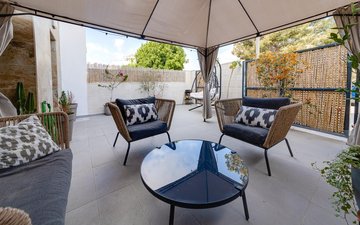 Property slide 40