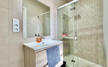 Property slide 20