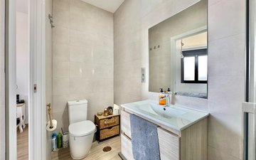 Property slide 22