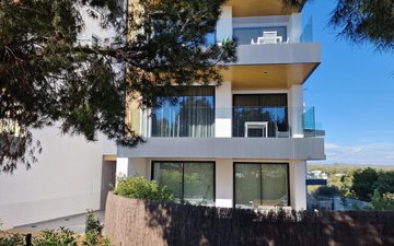 Property slide 15