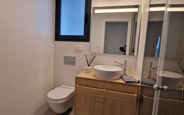 Property slide 40