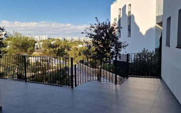 Property slide 50