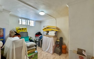 Property slide 32