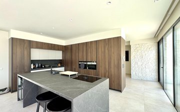 Property slide 18