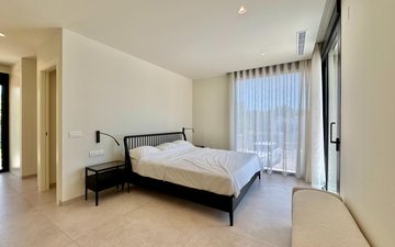 Property slide 40