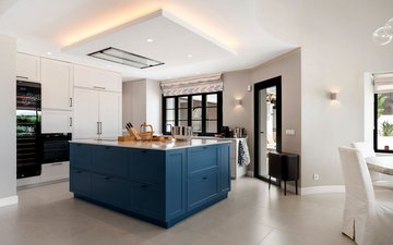 Property slide 18