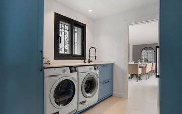 Property slide 32