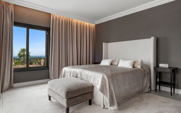Property slide 40