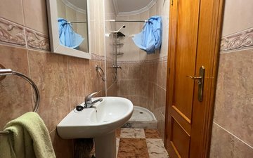Property slide 22