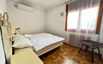 Property slide 40