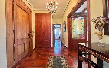 Property slide 19