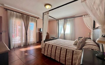 Property slide 32