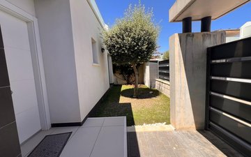 Property slide 10