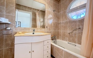 Property slide 31