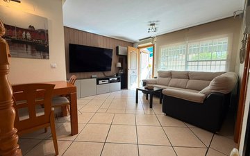 Property slide 19