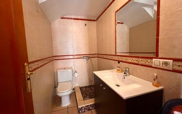 Property slide 20