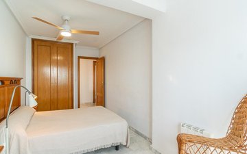 Property slide 32