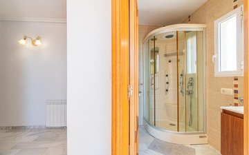 Property slide 39
