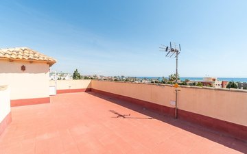 Property slide 44